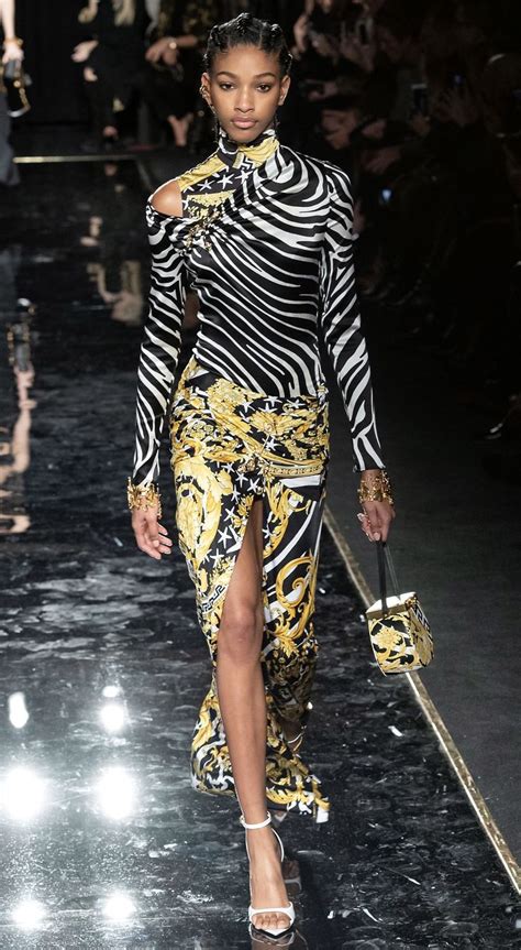 Versace Pre Fall 2019: la sfilata a New York 